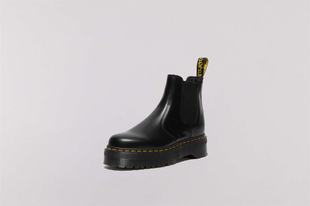 Dr. Martens 2976 Smooth Leather Platform Chelsea Boots