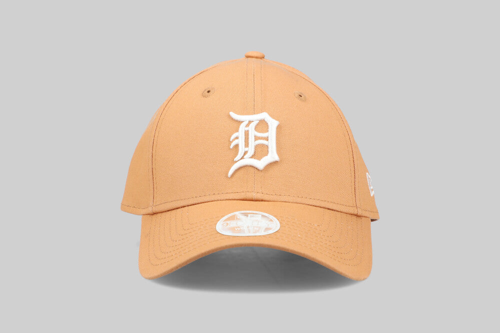 Women's New Era Detroit Tigers MLB League Essentials 9Forty Strapback Cap