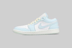Air Jordan 1 Low SE 'Glacier Blue'