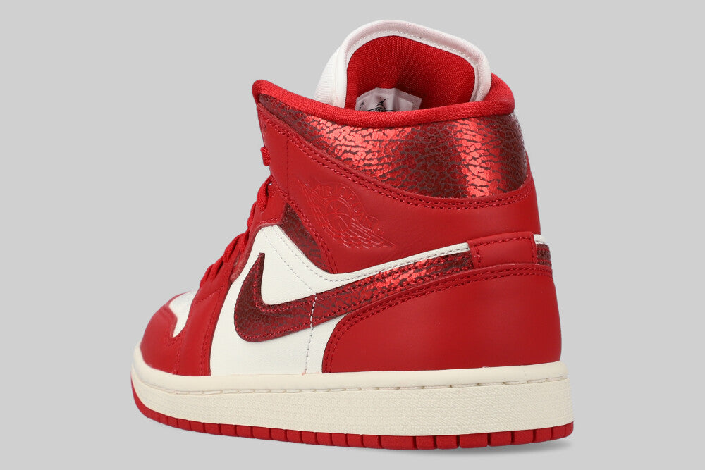 Women's Air Jordan 1 Mid SE 'Cracked Leather'