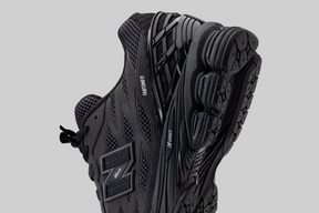 New Balance 1906W 'Black and Silver'